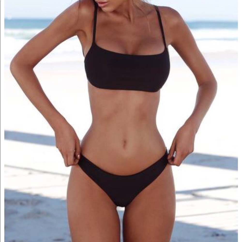 Free With Bundle - Black Bikini